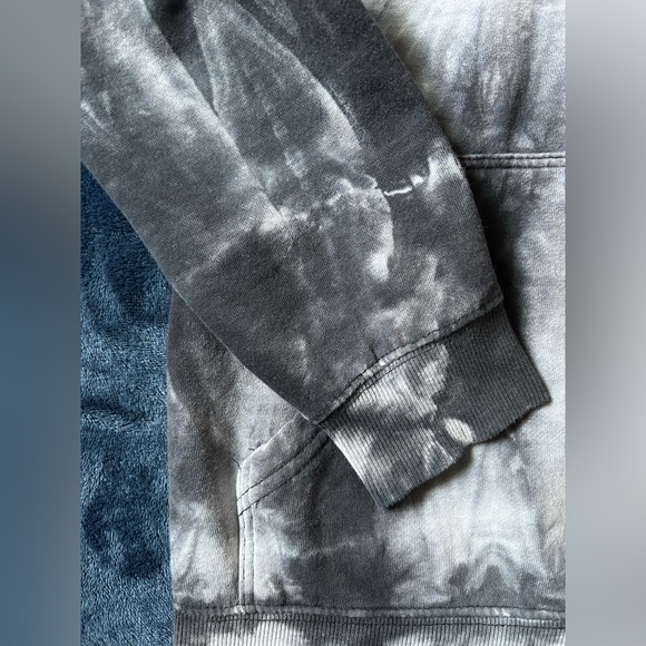 West49 Hoodie Size L (14) - Picture 4 of 5